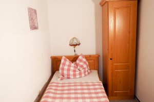 Ferienwohnung 1 - 3. Schlafzimmer mit Einzelbett
